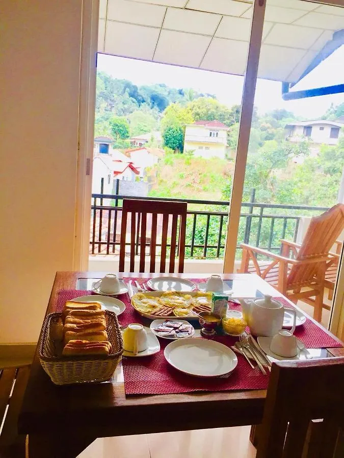 Empire Valley Hotel Kandy