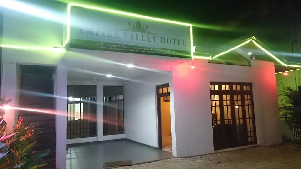 Empire Valley Hotel Kandy
