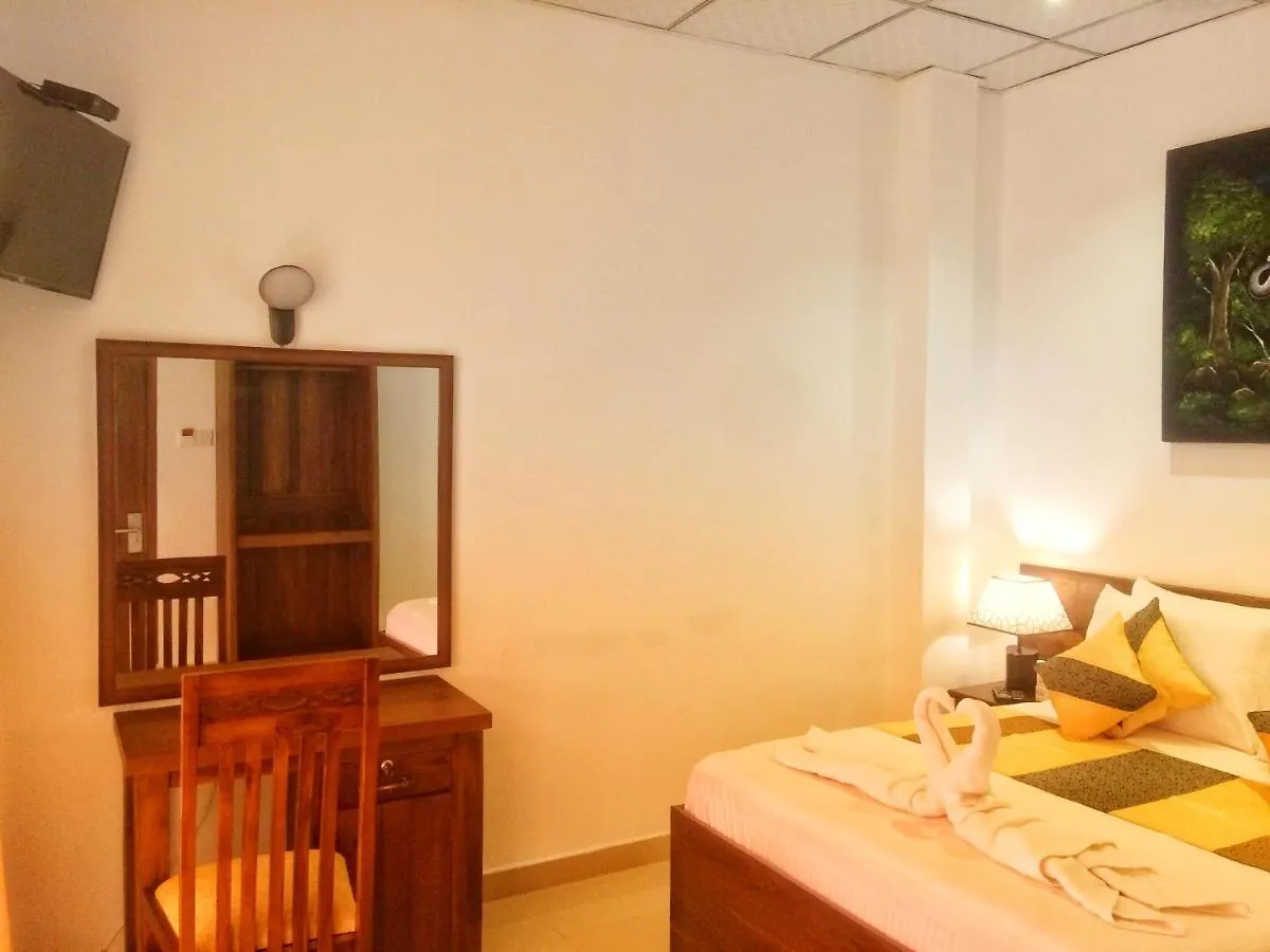 Empire Valley Hotel Kandy
